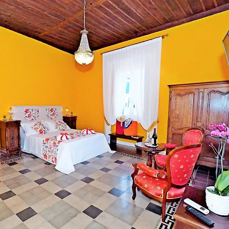 Palazzo Toraldo Di Francia Bed & Breakfast