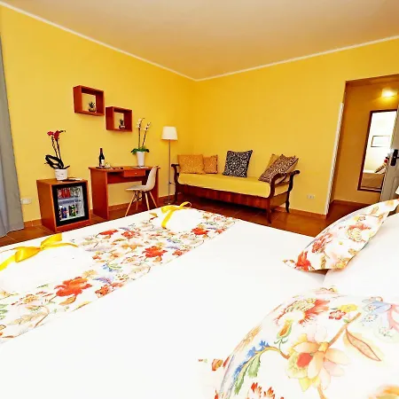 Palazzo Toraldo Di Francia ベッド・アンド・ブレックファスト トロペーア