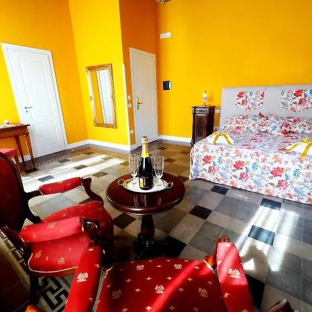 Palazzo Toraldo Di Francia 4*