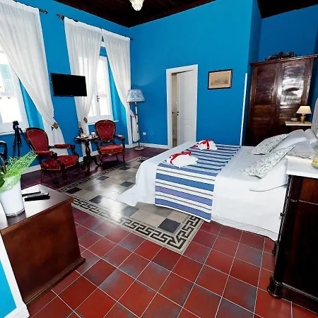 B&B Palazzo Toraldo Di Francia 트로페아