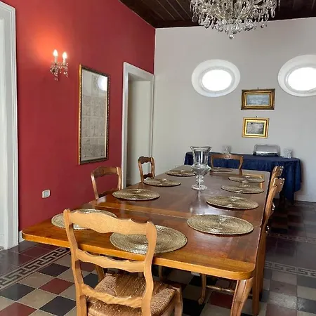 Palazzo Toraldo Di Francia ベッド・アンド・ブレックファスト 4*