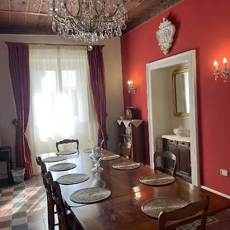 Palazzo Toraldo Di Francia B&B