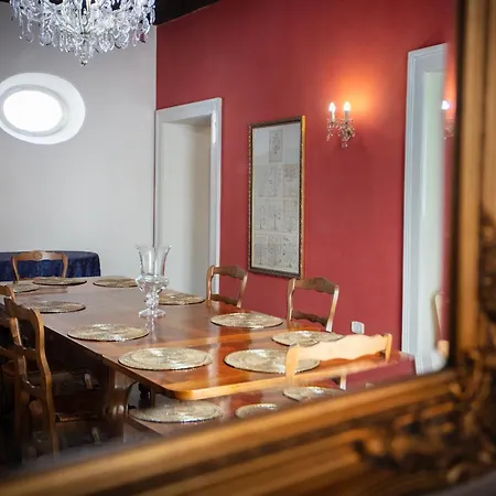 ベッド・アンド・ブレックファスト Palazzo Toraldo Di Francia