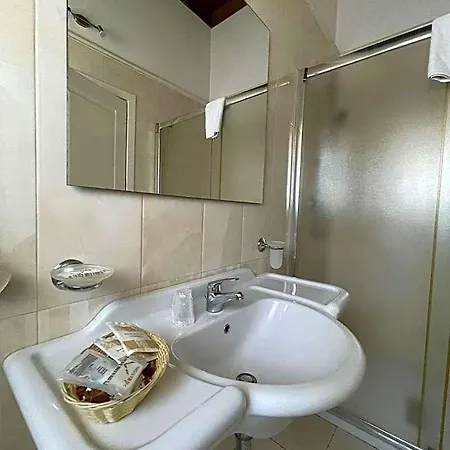 B&B Palazzo Toraldo Di Francia 트로페아