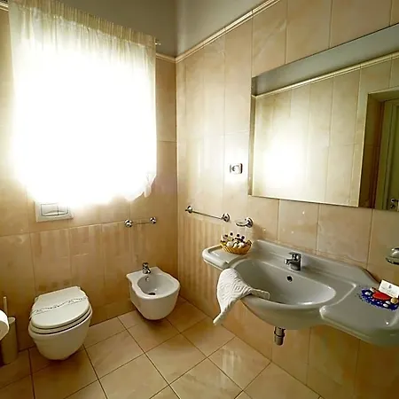 Palazzo Toraldo Di Francia Bed & Breakfast 4*