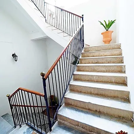 Palazzo Toraldo Di Francia 4*