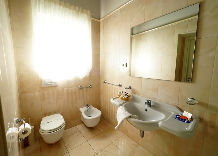 Palazzo Toraldo Di Francia טרופאה