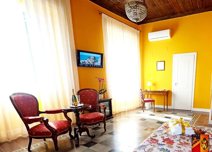 Palazzo Toraldo Di Francia לינה וארוחת בוקר