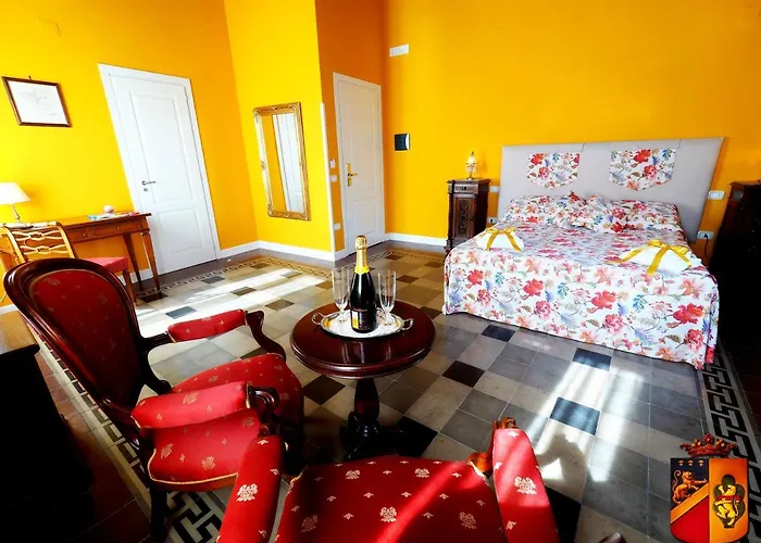 Palazzo Toraldo Di Francia 4*