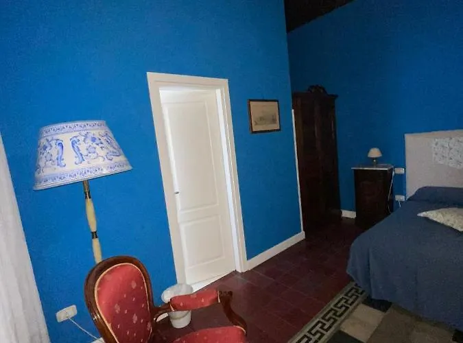 Palazzo Toraldo Di Francia לינה וארוחת בוקר 4*