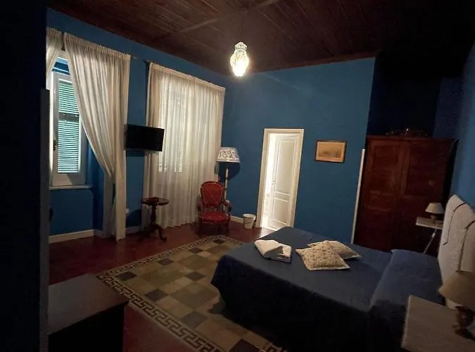 Palazzo Toraldo Di Francia לינה וארוחת בוקר טרופאה