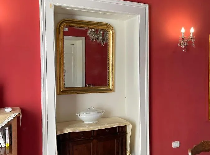 Palazzo Toraldo Di Francia לינה וארוחת בוקר 4*